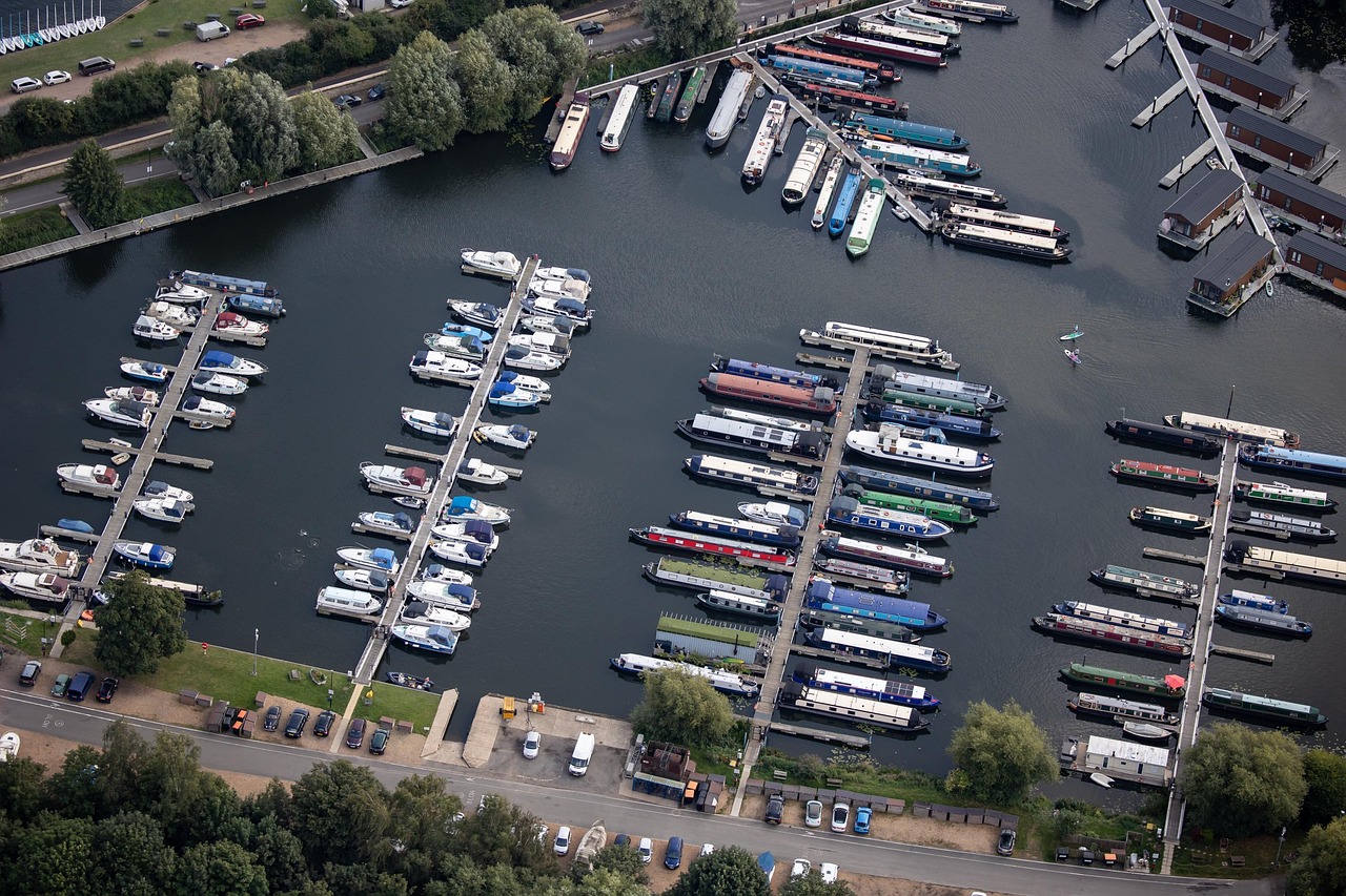 Lock Etiquette: A Beginner's Guide to Sharing the Waterways Politely